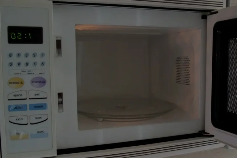 Is the Samsung Microwave Door Latch Broken? You can fix it!